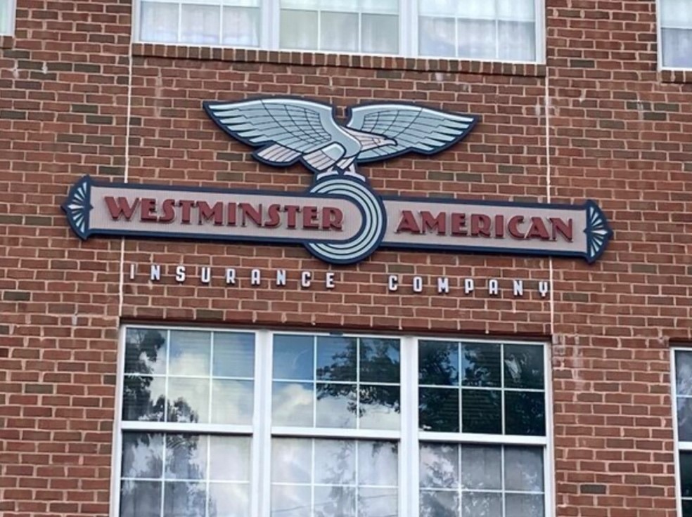 How to Choose the Right Building Signs for Your Commercial Property